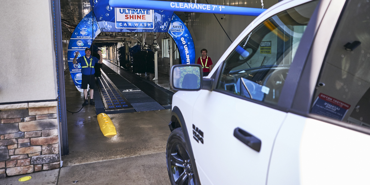 Easing Car Wash Anxiety – How People and Technology Create a Stress-Free Wash